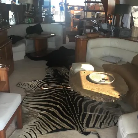 The Boathouse * مالقة