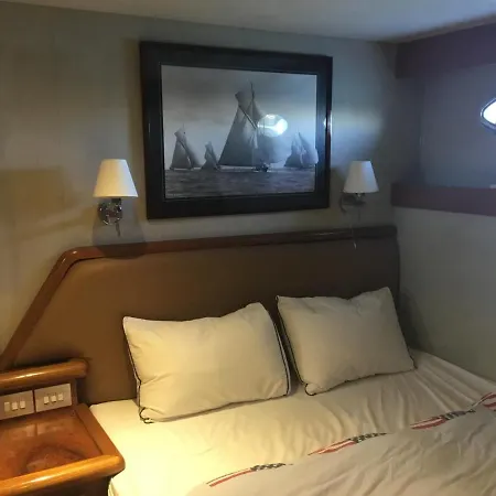 The Boathouse * مالقة