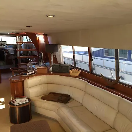 The Boathouse ホームステイ マラガ