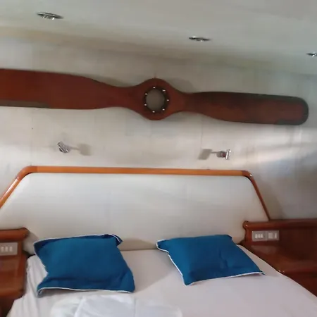The Boathouse Homestay Malaga